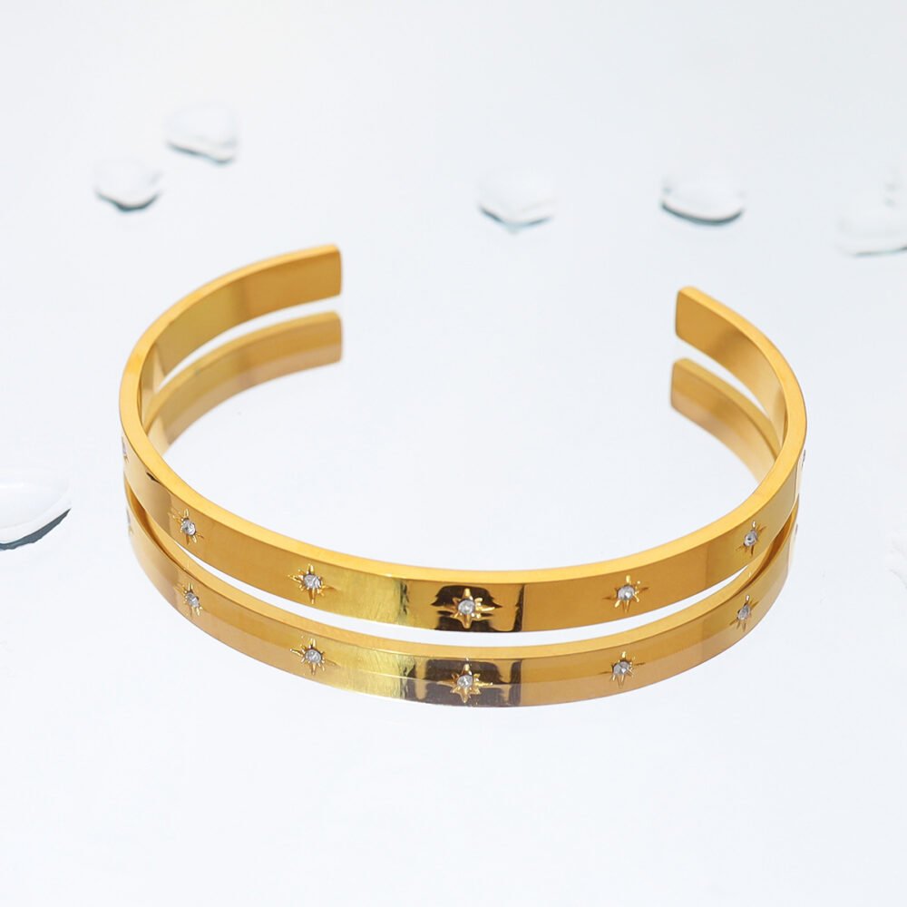 Star Inlaid Zircon Movable Bangle