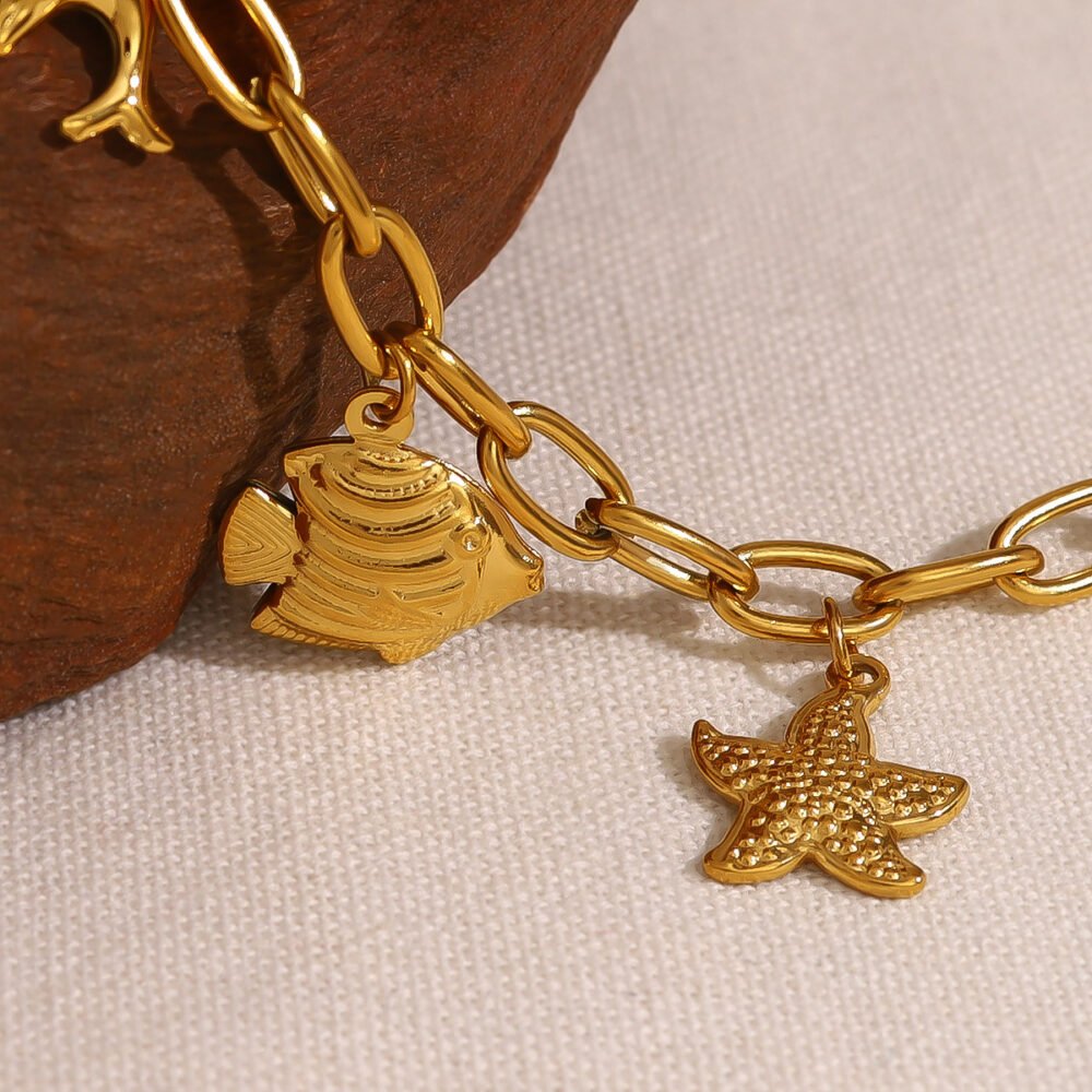 Ocean Furnace Starfish Shell Necklace - Image 2