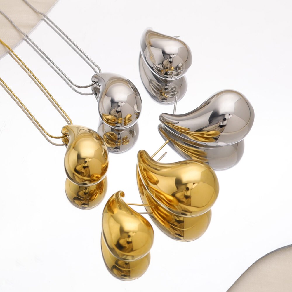 18K Gold Water Drop Cashew Nut Necklace Earrings
