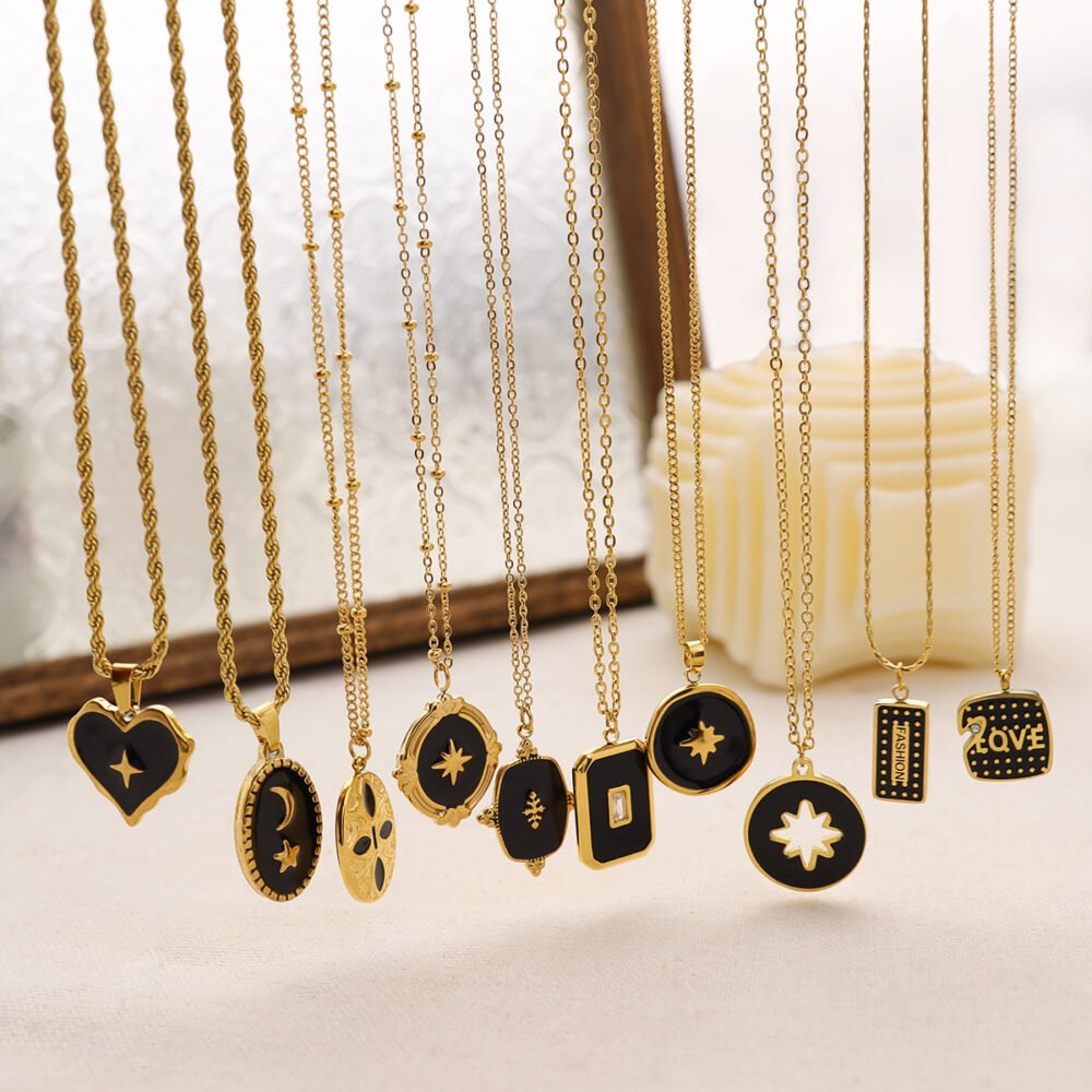 Dripping Oil Star Moon Pattern Necklace