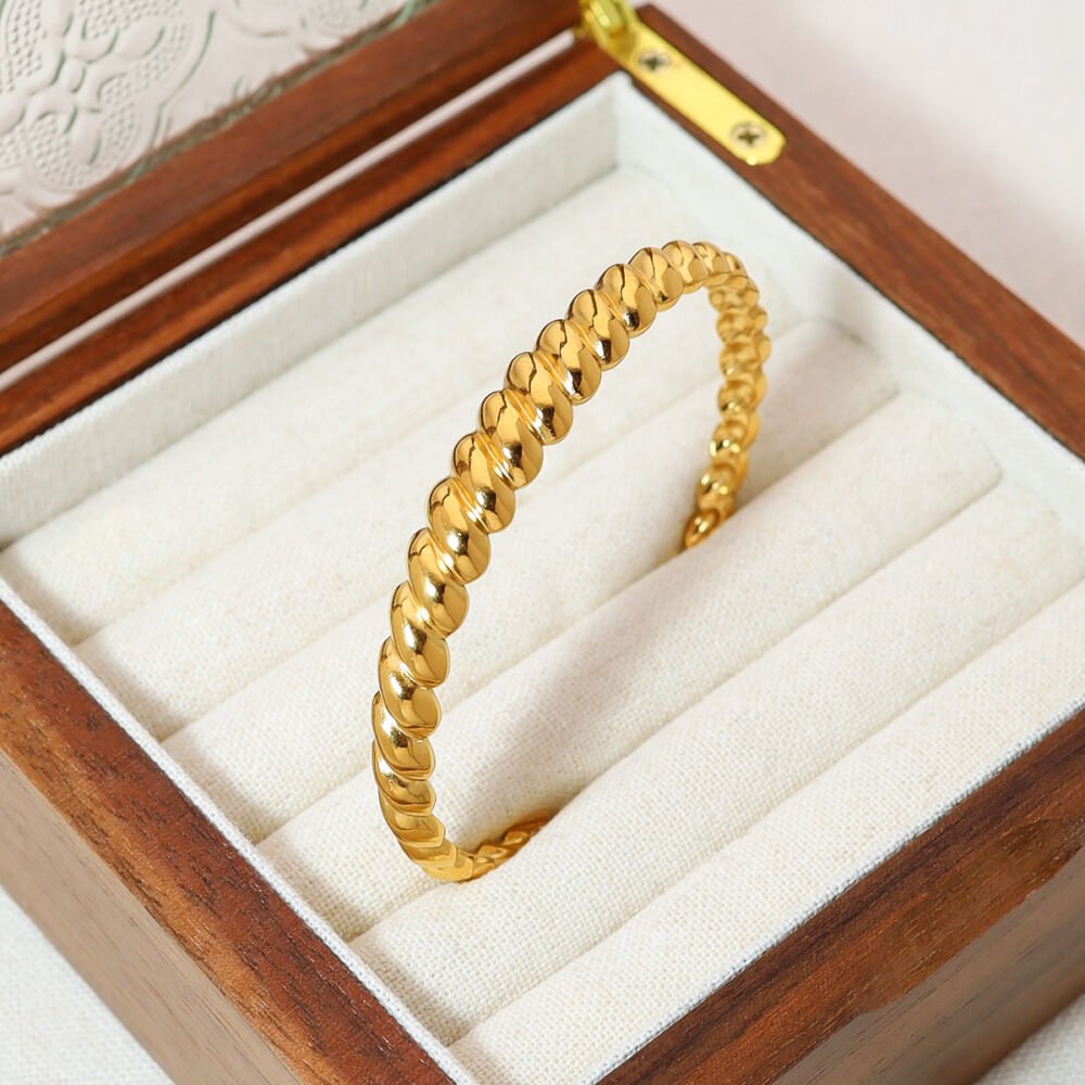 Twisted Plain Bangles - Image 2