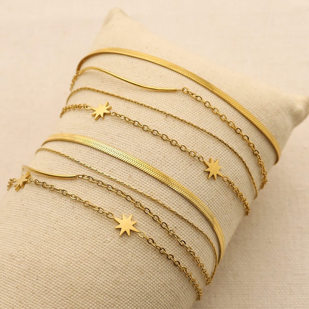 18K Gold Multi-Layer Star Bracelet - Image 2