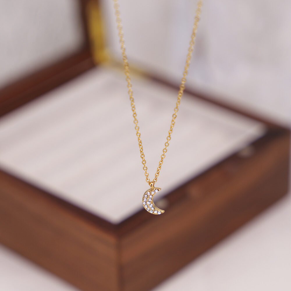 Korean Version Of Diamond Studded Moon Pendant Necklace - Image 2