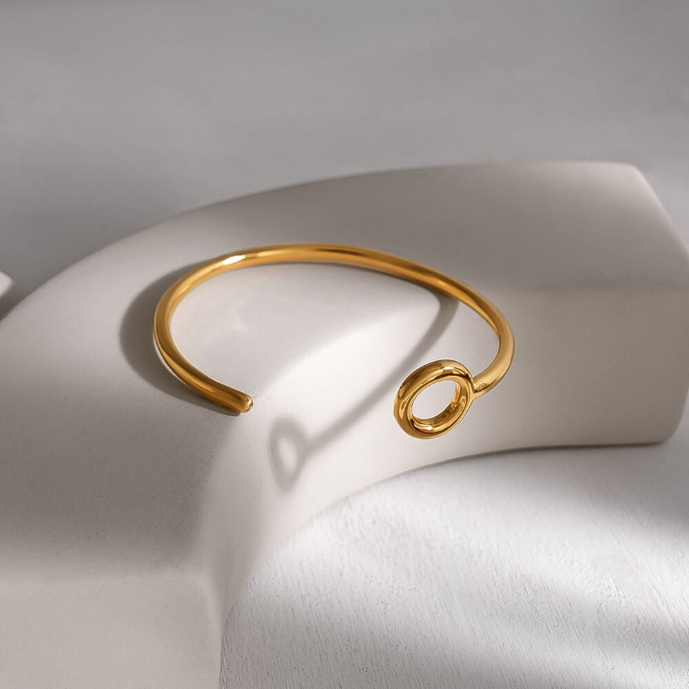 Minimalist O Shaped Adjustable Bangle - Image 2