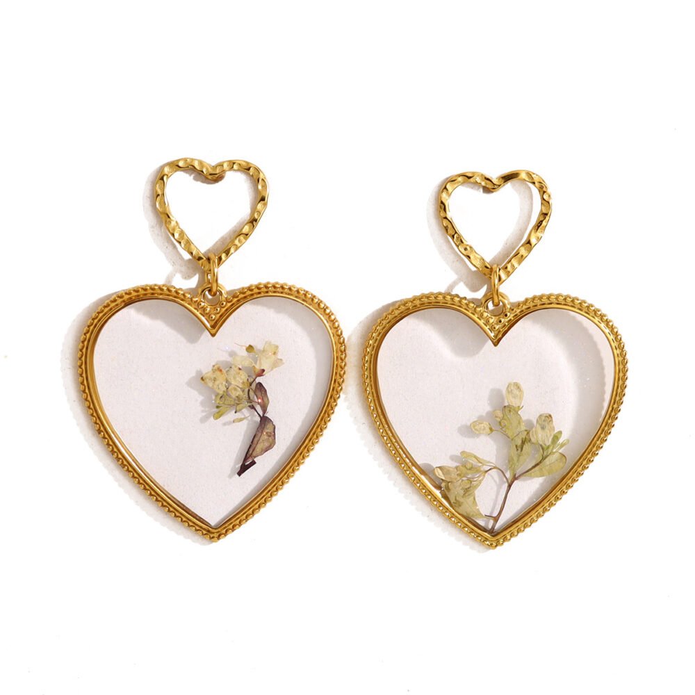 Dried Flower 18K Heart Oval Dried Flower Border Earrings - Image 5