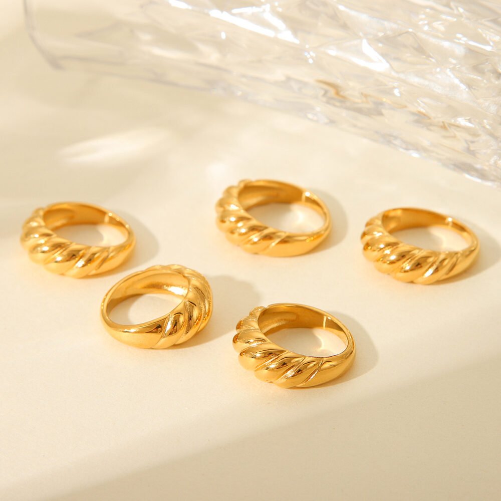 Stainless Steel Croissant Ring - Image 3