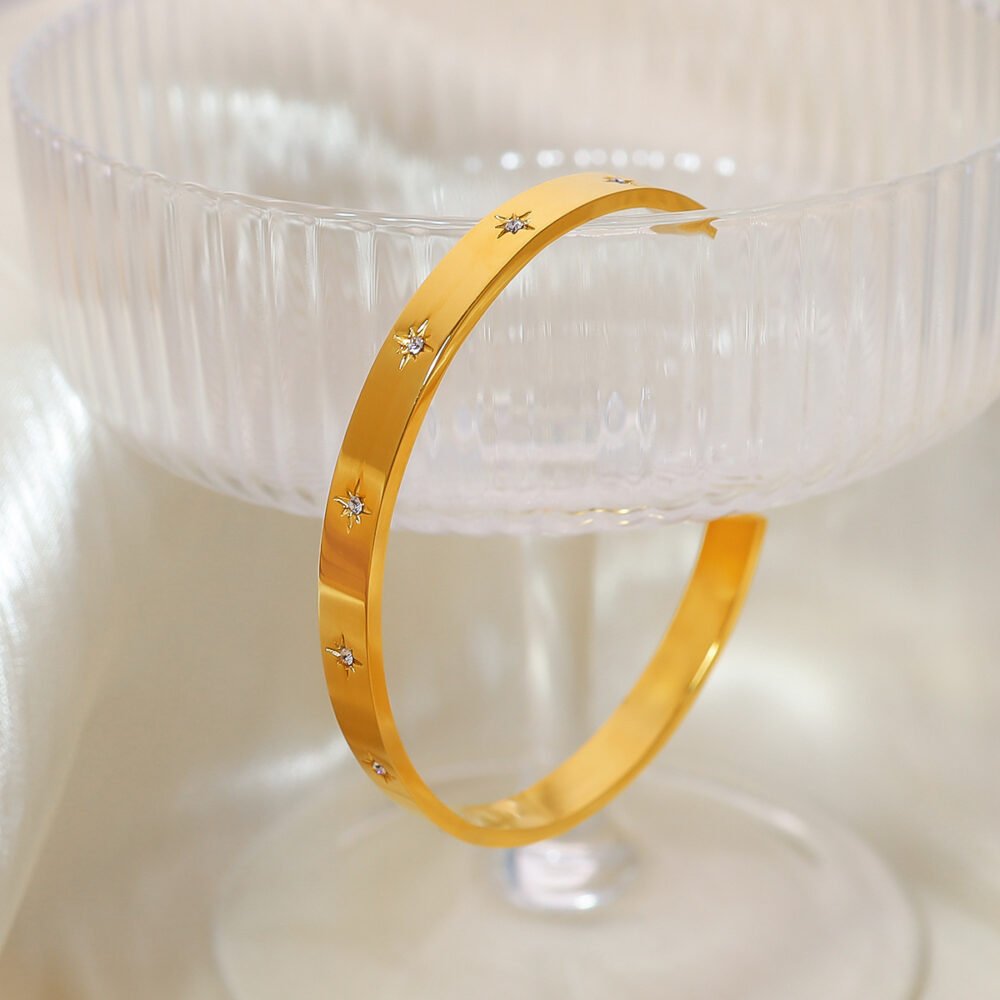 Star Inlaid Zircon Movable Bangle - Image 4