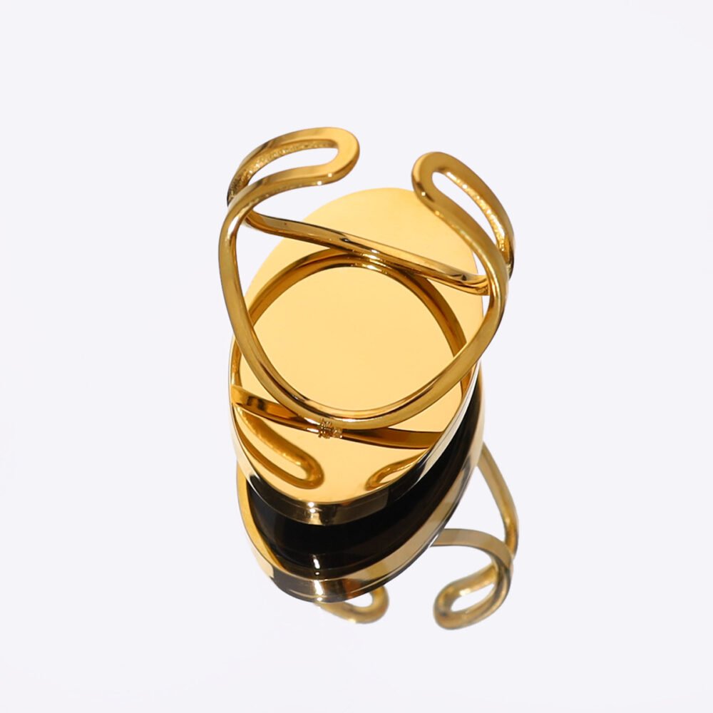 Man Shaped Star Open Black Oil Drop Ring - Image 2