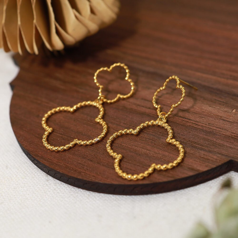 Twisted Texture Earrings Hollow Four Leaf Flower Earrings