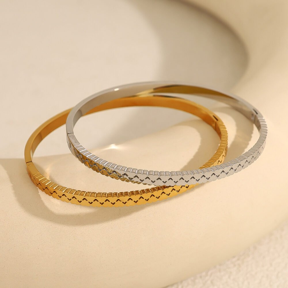 Hollow Bangle