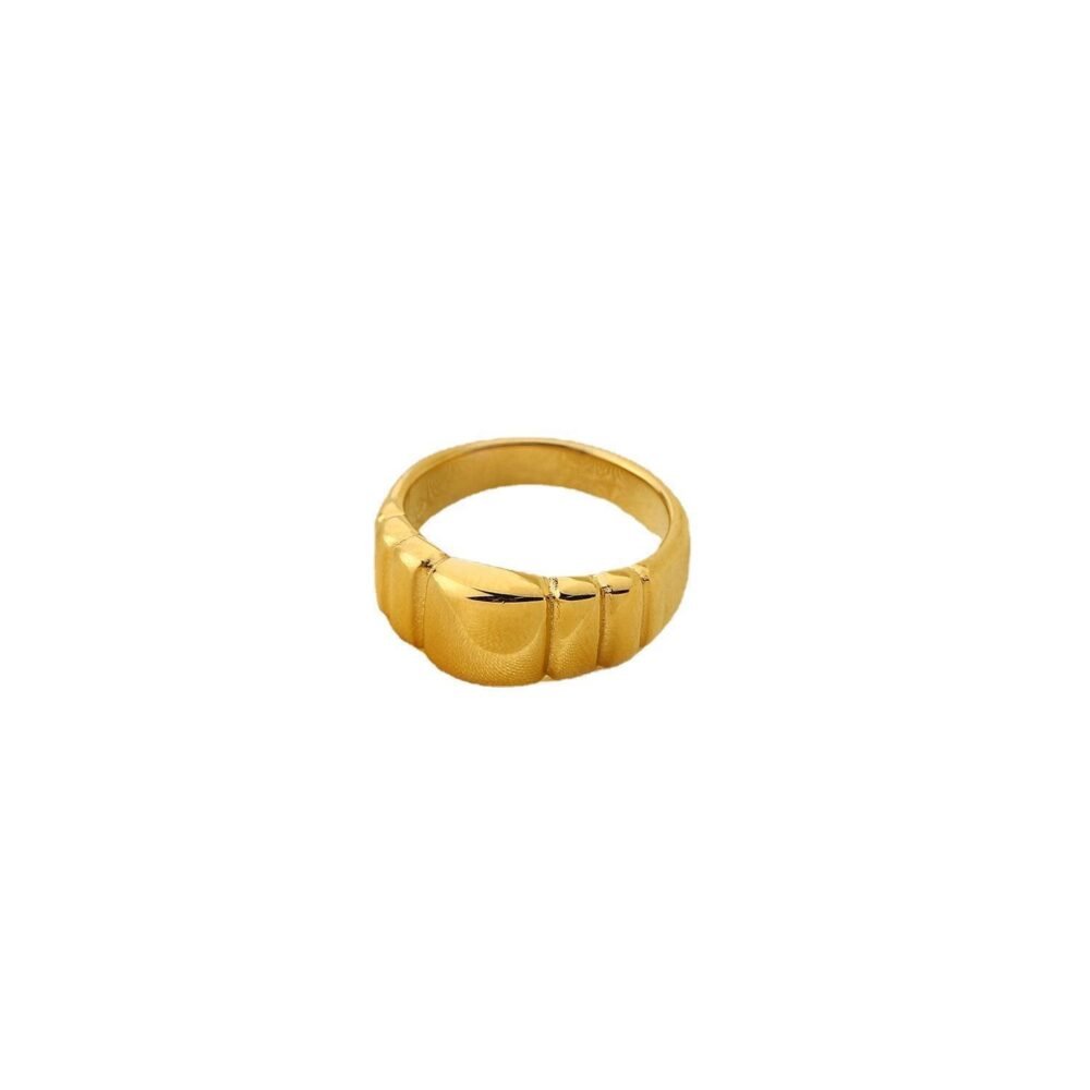 Layered texture smooth round croissant ring 18k gold - Image 5