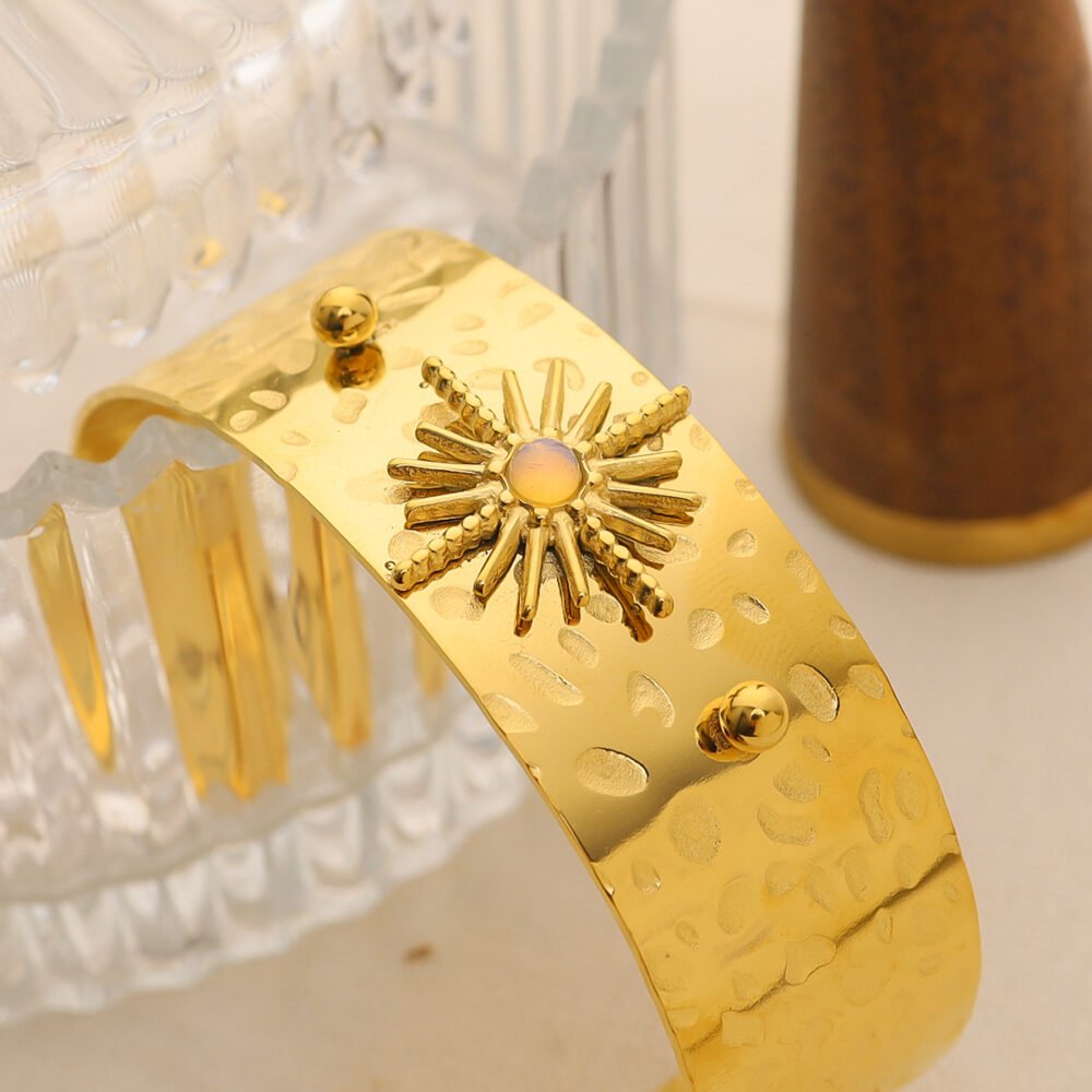 Beat-Patterned Star Natural Stone Stainless Steel Bangle - Image 3