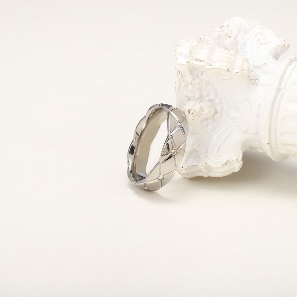 Xiangling Check Pattern Ring - Image 4