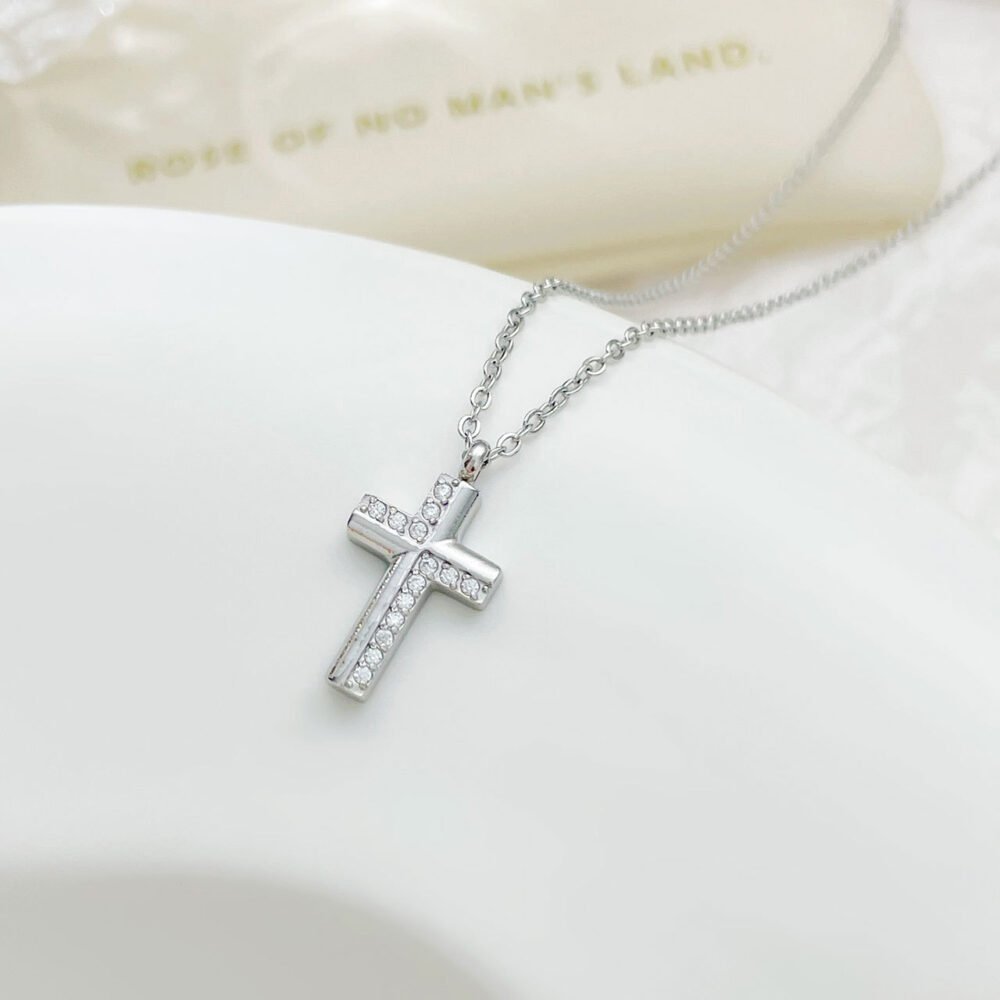 Cross Inlaid With Zircon Necklace - Image 4