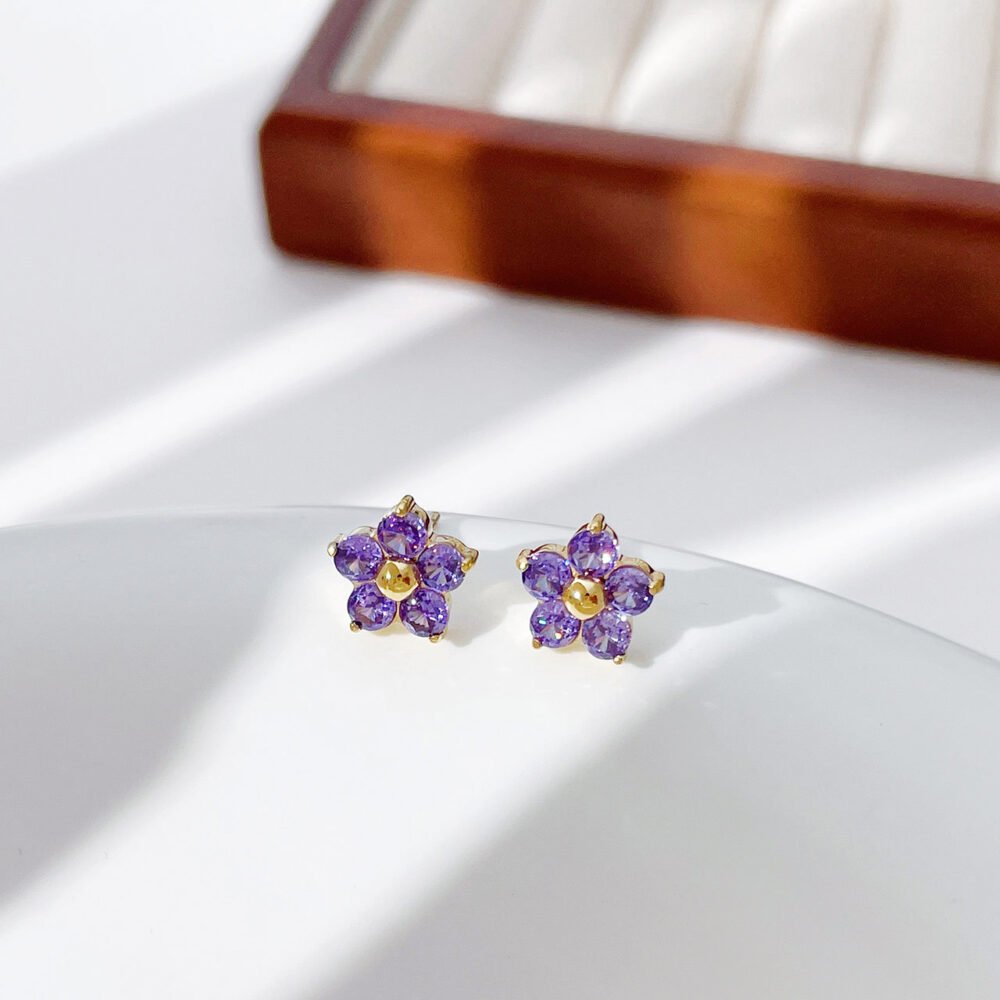 Flower With Diamond Petals Earrings - Image 4