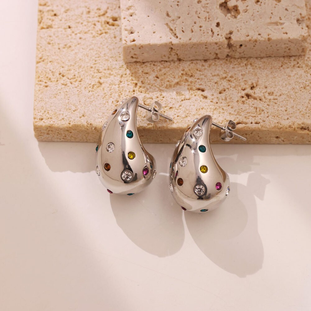 Inlaid With Water Drops Earrings - Image 3