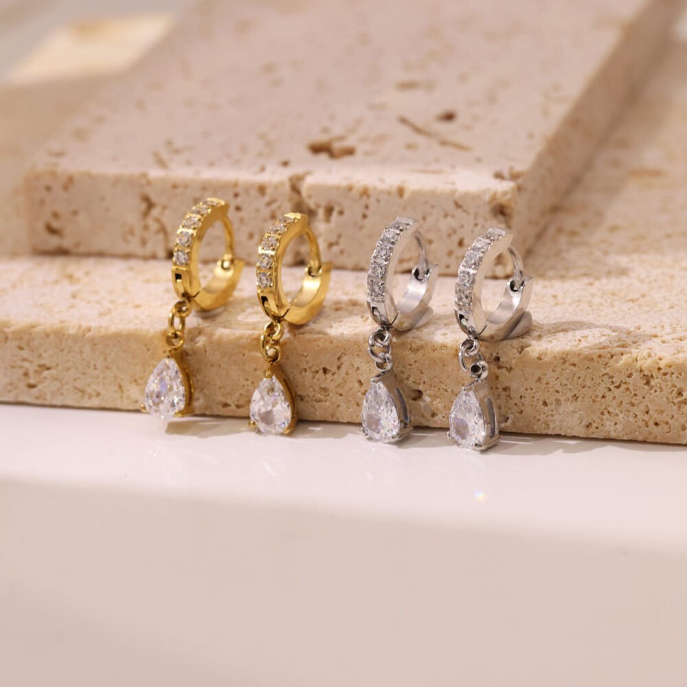 Inlaid Zircon Water Drop Earrings