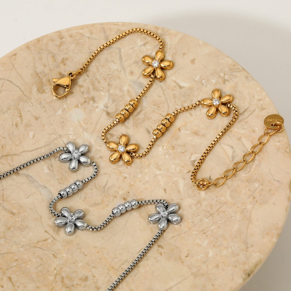 Flower Round Beads Bracelet - Image 2