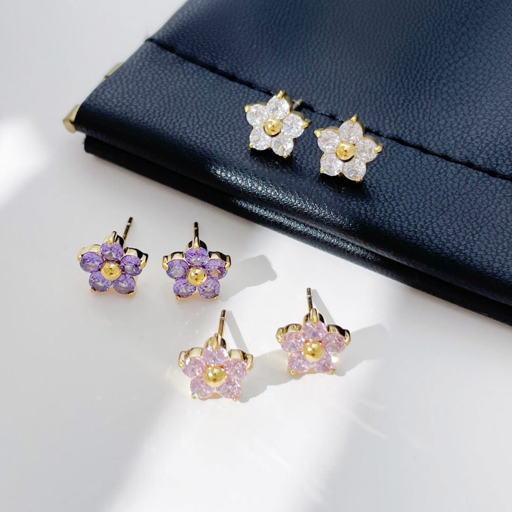 Flower With Diamond Petals Earrings
