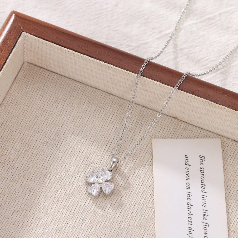 Four-Leaf Clover Flower Necklace - Image 3