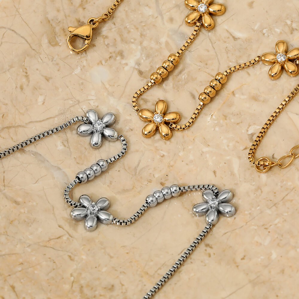Flower Round Beads Bracelet - Image 4